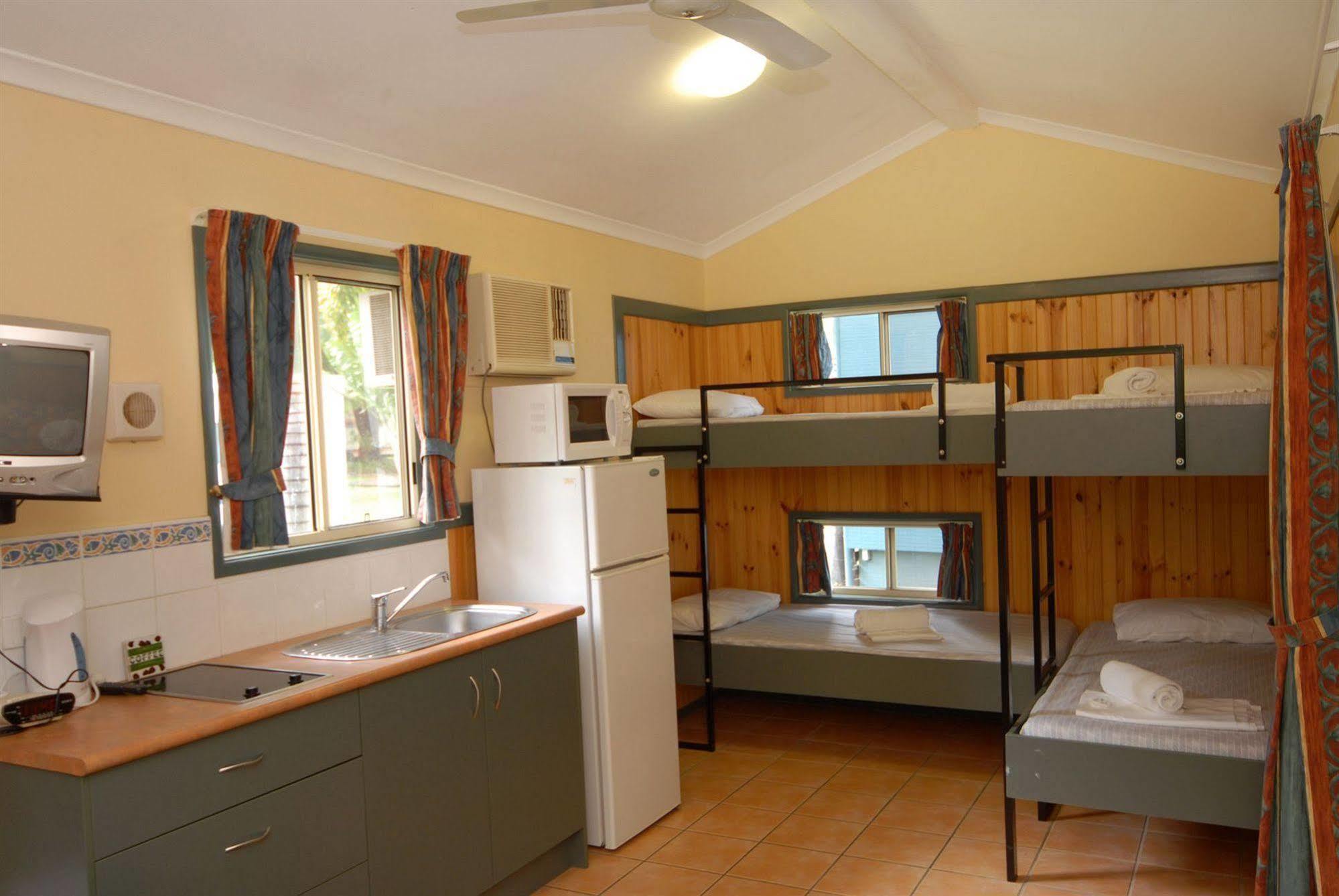 Tasman Holiday Parks - Еърли Бийч Екстериор снимка